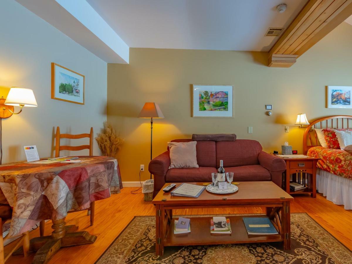 웨스트스톡브리지 셰이커 밀 인 B&B 외부 사진
